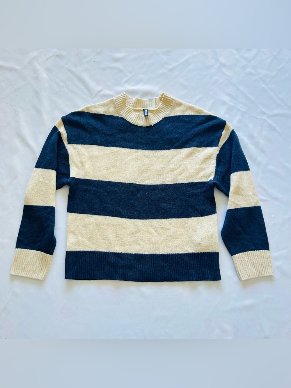 NWOT H&M XS Crewneck Sweater Beige Navy Blue Stripes Stretch Winter Fall Spring
